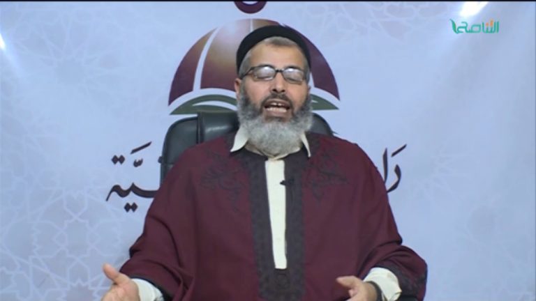 من الإسلام والحياة – الشيخ محمد أبوعجيلة – من هو العالم الذي يؤخذ عنه الدين