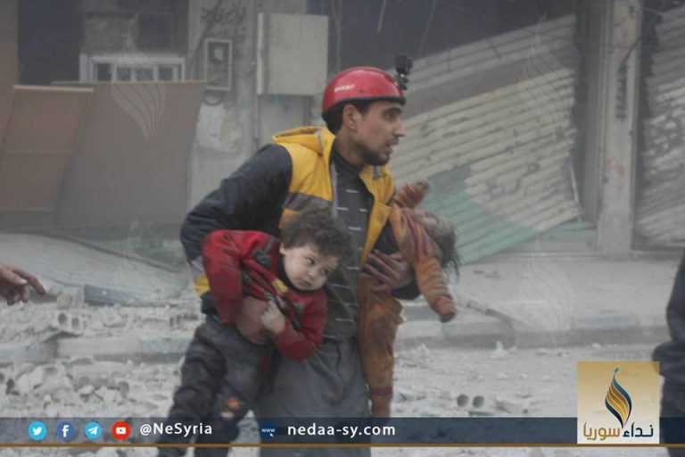 مجزرة جديدة ترتكبها طائرات نظام الأسد والطيران الروسي في مدينة عربين بغوطة دمشق الشرقية وعدد الضحايا لهذا اليوم يصل إلى 54 قتيلا أغلبهم أطفال ونساء