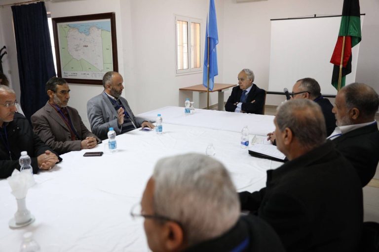 طرابلس: وفد من الزاوية غسان سلامة بعودة جميع النازحين والمهجرين