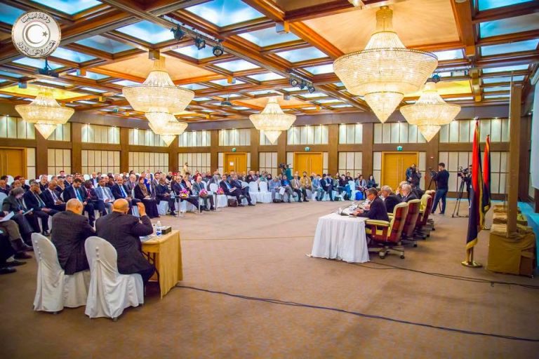 عضو بمجلس الدولة يتهم النواب بإطالة المرحلة الانتقالية