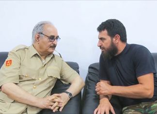 بنغازي: مسلحون يغلقون شوارع ومقرات أمنية احتجاجا على التحقيق مع الورفلي