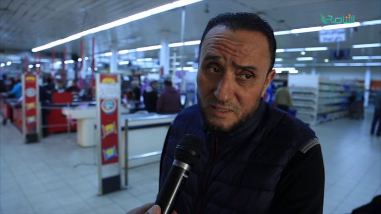 تقرير – انخفاض سعر صرف الدولار يؤثر على أسعار السلع