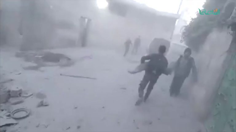 سوريا: مشاهد مروعة وأرقام مفزعة للقتلى المدنيين جراء القصف الروسي على الغوطة