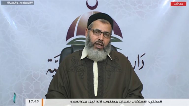 من الإسلام والحياة – الشيخ محمد أبوعجيلة – حكم المسح على الجوارب والصلاة خلف من يمسح على جواربه ولا يغسل رجليه