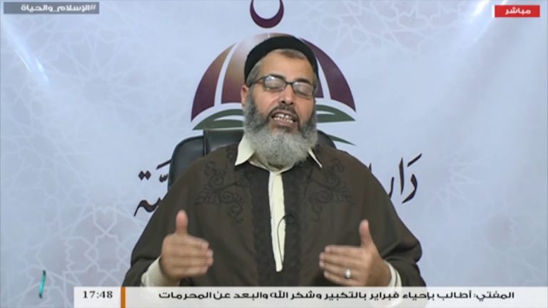 من الإسلام والحياة – الشيخ محمد أبوعجيلة – حكم من لا تلامس رجليه الأرض أثناء السجود