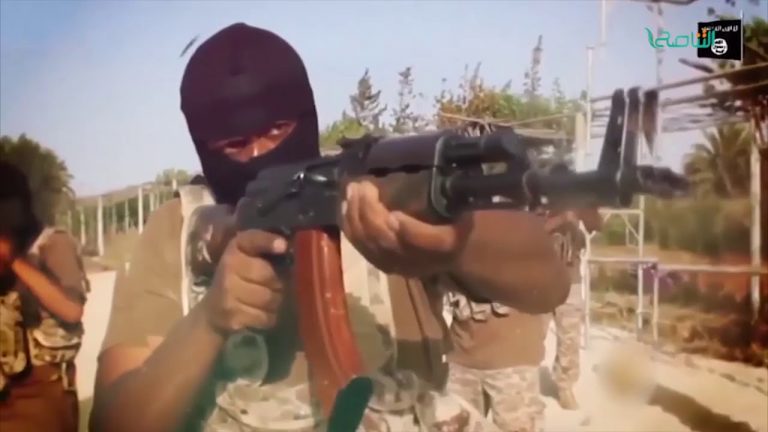 تقرير – تنظيم الدولة: تقنيات القتل من خلال الحركة الدائمة