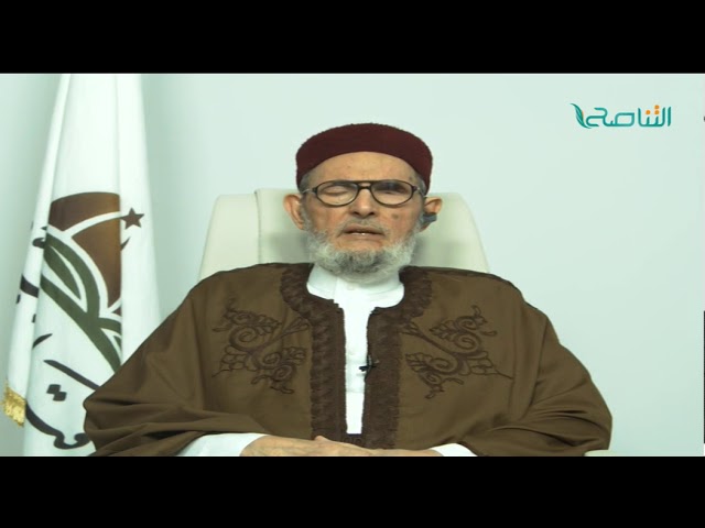 الشيخ د.الصادق الغرياني – الأصل في النوافل ألا حرج من صلاتها جماعة مع الأسرة في البيت، إلا صلاة الفجر