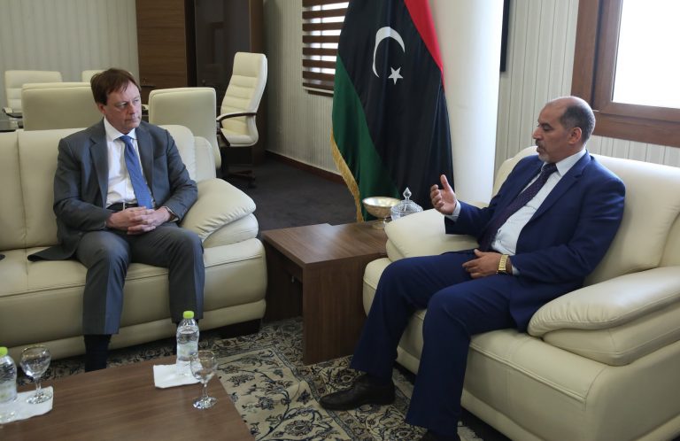 هذا ما بحثه كاجمان مع السفير البريطاني