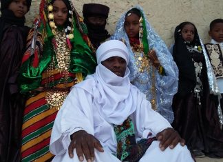 صور متداولة لاحتفال مدينة غات جنوبي غرب ليبيا بمناسبة اليوم الوطني للزي الليبي