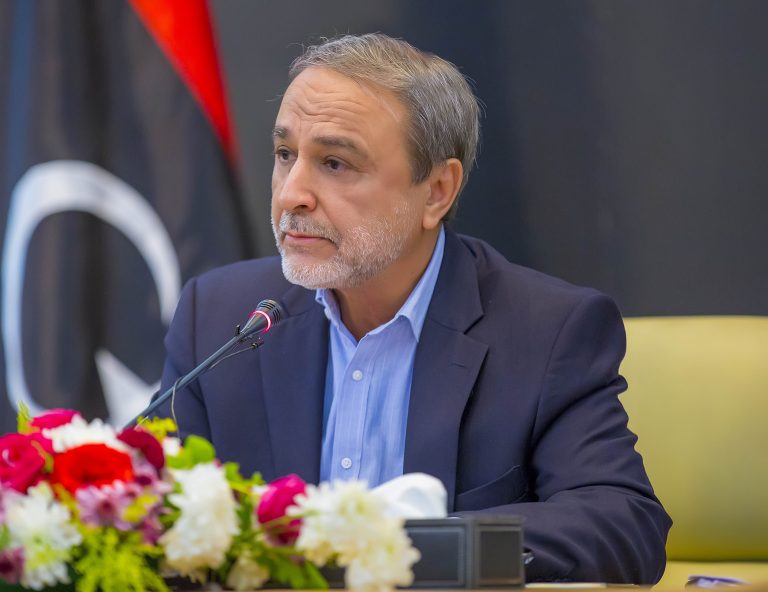 السويحلي خلال لقائه سفيرة الاتحاد الأوروبي: ندعم جهود توحيد المؤسسة العسكرية بعيداً عن التجاذبات السياسية