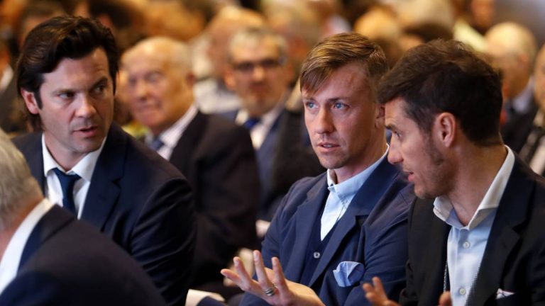 الإيطالي أنتونيو كونتي أبرز الأسماء لخلافة زيدان في تدريب ريال مدريد