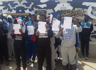 مغادرة 38 مهاجراً طوعياً من مطار معيتيقة إلى بلادهم