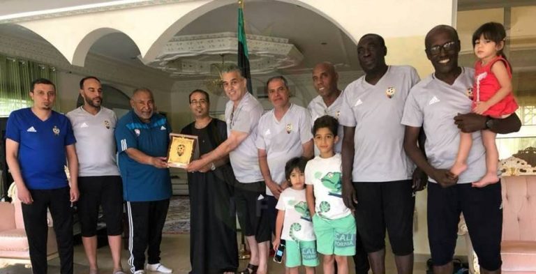 بعثة المنتخب الليبي للشباب تكرم السفير و أعضاء السفارة الليبية في واغادوغو