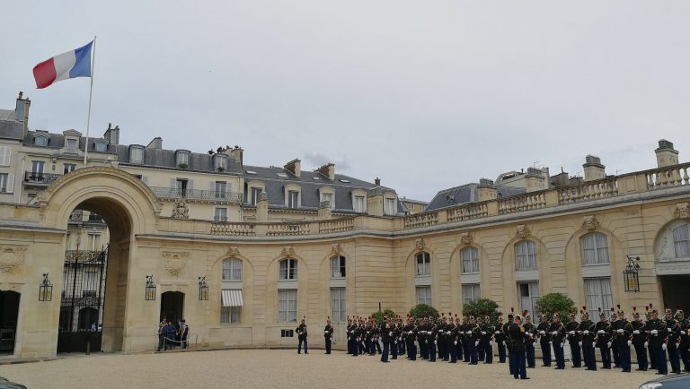 الإليزيه: ماكرون يبدأ اجتماعا مع الأطراف الليبية بحضور أممي