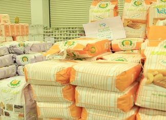 وعود متكررة بوصول السلع الأساسية في رمضان