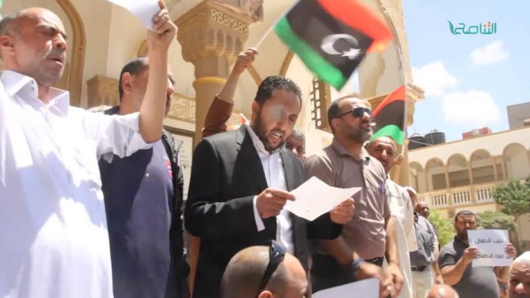 بيان لأهالي وشباب مدينة درنة في مظاهرة اليوم بعد صلاة الجمعة