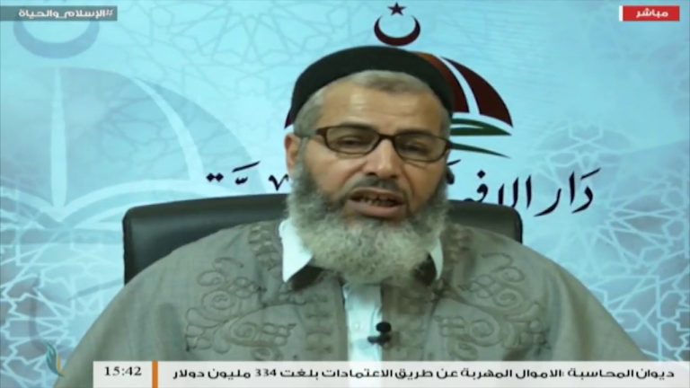 من الإسلام والحياة – الشيخ محمد أبوعجيلة – مريضة عاجزة نصحها الأطباء بالإفطار فماذا عليها