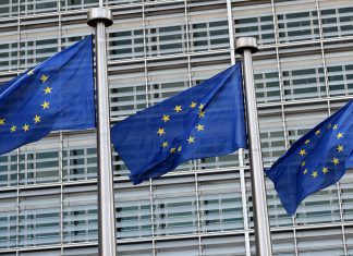 الاتحاد الأوروبي: حقول النفط يجب أن تكون تحت سيطرة الوطنية للنفط