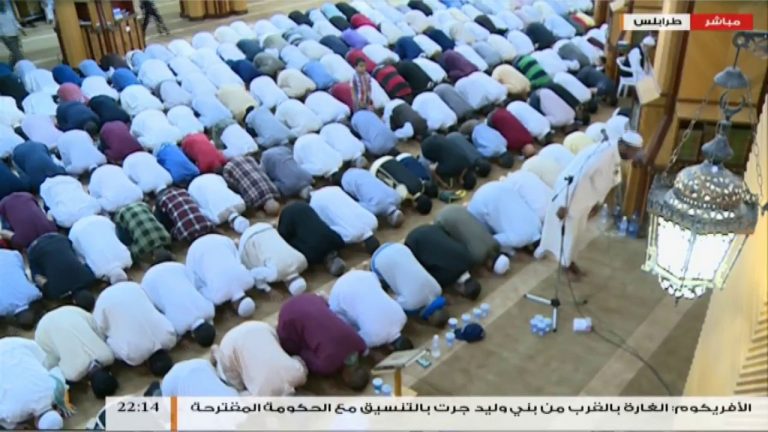 صلاة التراويح – مع المشايخ أحمد باتي و الشيخ علي الشريف و الشيخ عبداللطيف الشرلالة من مسجد جمعية الدعوة الإسلامية – طرابلس