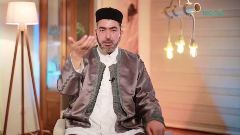 برنامج قدوات وعبر – الحلقة (8) : عدم التكلف في شخصية الإمام مالك – مع الشيخ رياض صاكي