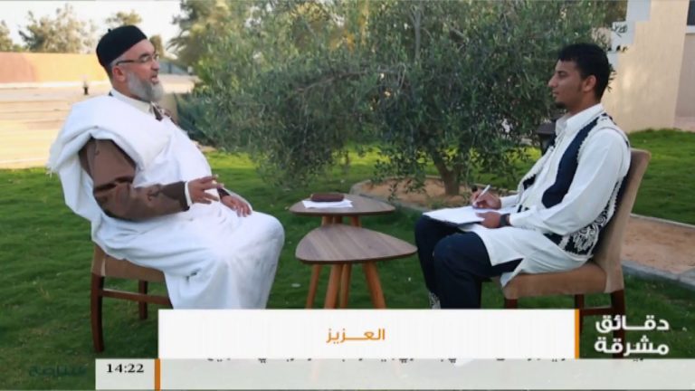 دقائق مشرقة – الحلقة (13) : العزيز – مع الشيخ عزالدين المرغني – الضيف : الشيخ محمود عبدالله بن غزي