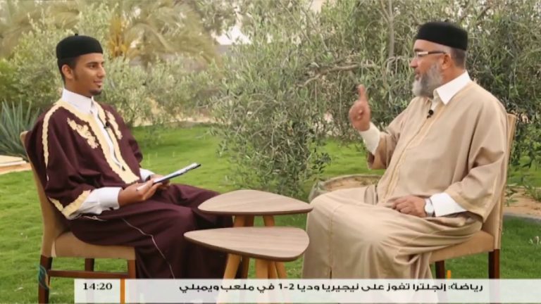 دقائق مشرقة | الحلقة (9) : فضيلة الكرم | مع الشيخ عزالدين المرغني | الضيف :  الشيخ محمود بن غزي | 5 – 6 – 2018