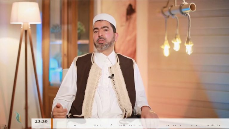 برنامج قدوات وعبر – الحلقة (8) : النصيحة في حياة ابن المبارك – مع الشيخ رياض صاكي