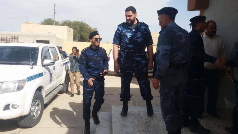 أجهزة الأمن بمنفذ رأس اجدير تشتبك مع عصابات تهريب الوقود