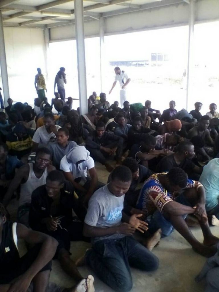 حرس السواحل : إنقاذ 158مهاجرا غير شرعي قبالة سواحل الخمس