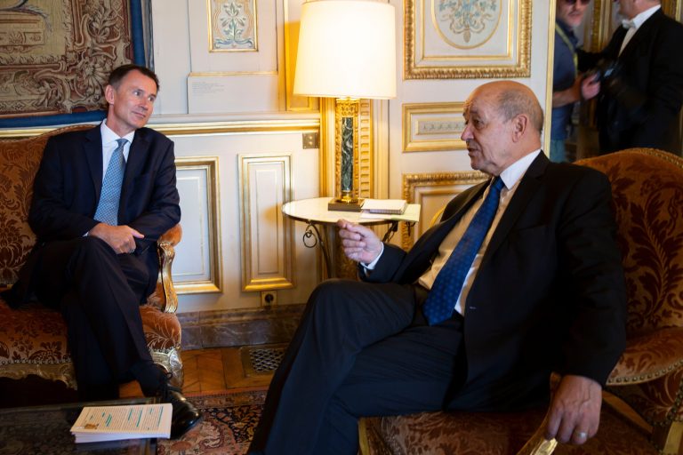 الملف الليبي من بين الملفات المطروحة على طاولة مباحثات لودريان وهانت