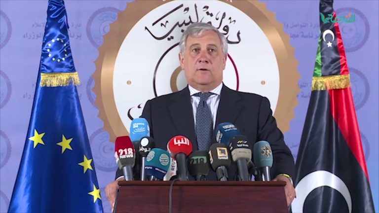 تقرير – استمرار أزمة الموانئ النفطية مع خسائر متواصلة لإنتاج النفط في ليبيا