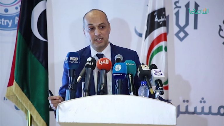 رئيس مصلحة الأحوال المدنية محمد بالتمر يستعرض المشروعات المستقبلية لمنظومة السجل المدني الجديدة المتعاقد عليها أهمها مشروع المطابقة الورقية وتنظيف البيانات