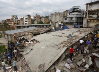 إندونيسيا: مئات القتلى والجرحى في زلزال يضرب جزيرة سولا ويسي