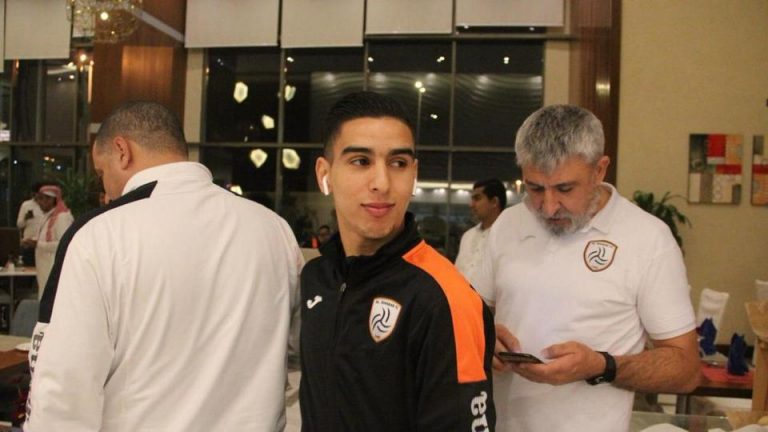 الدولي الليبي مؤيد اللافي يقترب من فسخ عقده مع الشباب السعودي