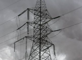 شركة الكهرباء: أضرار جسيمة لحقت بخط رابط بين محطات التوليد