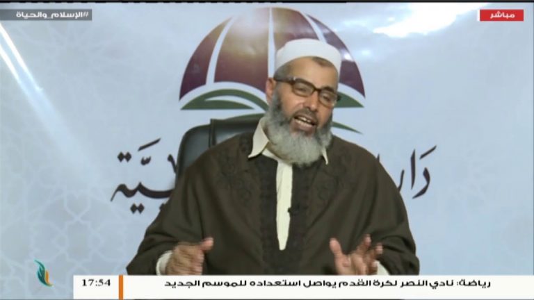 من الإسلام والحياة – الشيخ محمد أبوعجيلة – مياه بيته اختلطت بها مياه المجاري فهل يجوز أن يتوضأ بها ؟