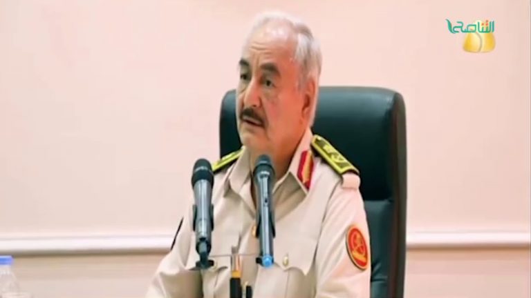 قاطرة العسكر بين الدستور والبرلمان