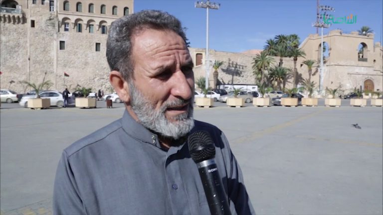 استطلاعات رأي بعض المواطنين بخصوص الاستفتاء على مسودة الدستور