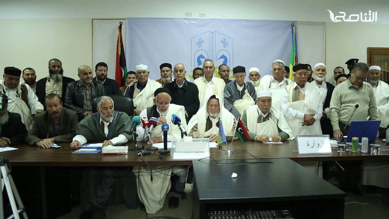 اتفق أعضاء مجالس وحكماء وأعيان المنطقة الغربية في مدينة زوارة على رفضهم للحكم العسكري والدكتاتوري