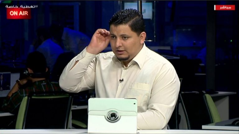 طائرة إماراتية مسيرة داعمة لحفتر تستهدف منزلا بمنطقة غوط الرمان.. تغطية خاصة مع مصطفى محمد و أسامة الرياني