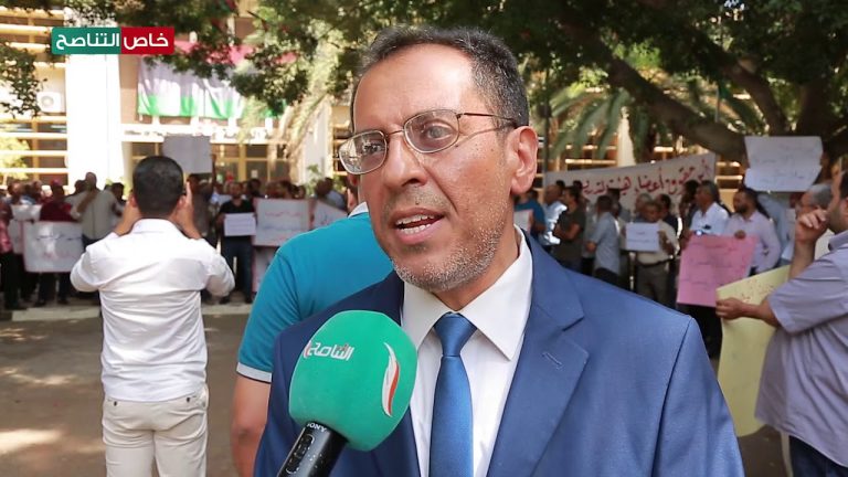 د. أسامة الأزرق نقيب أعضاء هيئة التدريس بجامعة طرابلس حول سبب الوقفة الاحتجاجية بالجامعة.