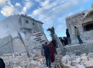 مقتل امرأة وإصابة آخرين جراء قصف طيران مجرم الحرب حفتر