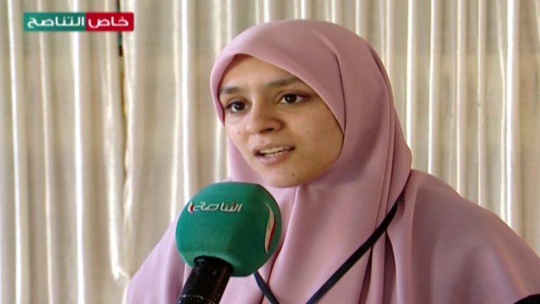 الطالبة وعد فتحي أبو حجر: مهما أفعل فلن أوفي بحق والداي فمنذ أن كنت في الصغر وهما يكرسانني للذهاب إلى المساجد.