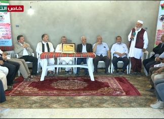 شاهد | كلمة الشيخ محمد التائب أحد أعيان مدينة بنغازي خلال خلال تعزية الدكتور عبدالله المقيرحي من قبل التجمع الوطني لثوار 17 فبراير بمدينة بني وليد رفقة مجموعة من أعيان المنطقة الغربية في أبنائه الخمسة الذي قُتلوا في مواجهة مشروع مجرم الحرب حفتر