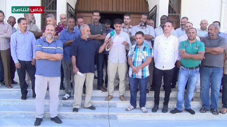 شاهد – موظفي وزارة العدل بالزاوية يحتجون على قرار خصم 20٪ من مرتباتهم وتأخر صرفها – 19 – 07 – 2020