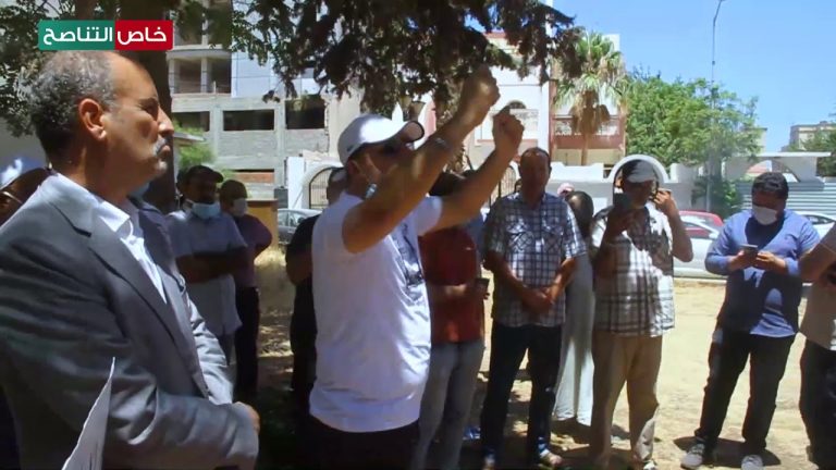 عدسة التناصح – مظاهرات اليوم من أمام مقر المجلس الرئاسي بسبب استمرار انقطاع التيار الكهربائي