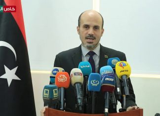 محمد عماري زايد/ وزير التعليم المفوض: الوزارة وفرت في قاعات الامتحانات جميع الموادة الوقائية اللازمة لأكثر من 70 ألف طالب من طلبة الشهادة الثانوية