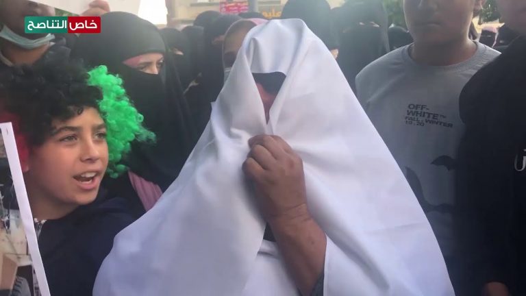 استمرار خروج أهالي المفقودين بمدينة ترهونة عصر أمس الجمعة في مظاهرات للمطالبة بملاحقة القتلة  والتعجيل بالكشف عن مصير أبنائهم المختطفين على يد ميليشيا الكاني | 07 – 11 – 2020