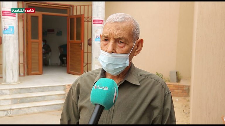 عدسة التناصح |علي محمد/ مواطن: حضرت اليوم إلى المركز الصحي لأخذ اللقاح ضد فيروس كورونا لأنه وقاية من الأمراض المستقبلية