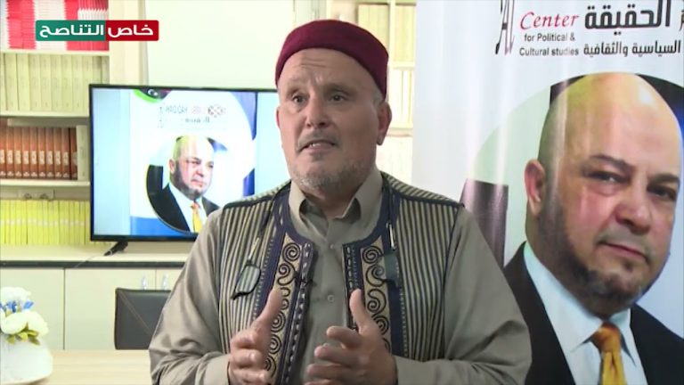 عدسة التناصح | الشيخ عزالدين شلاك/ شاعر: محمد عمر بعيو هو الرجل الفذ والكبير والكاتب والمجاهد والصابر المهاجر في سبيل نصرة الحق.